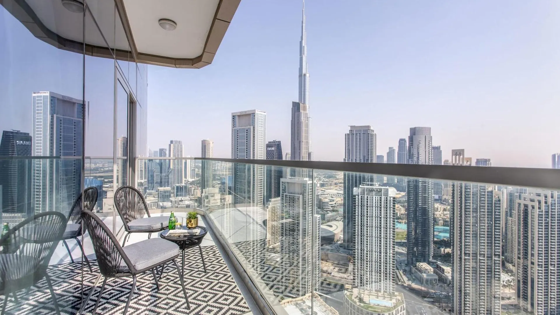 Frank Porter - Paramount Dubai